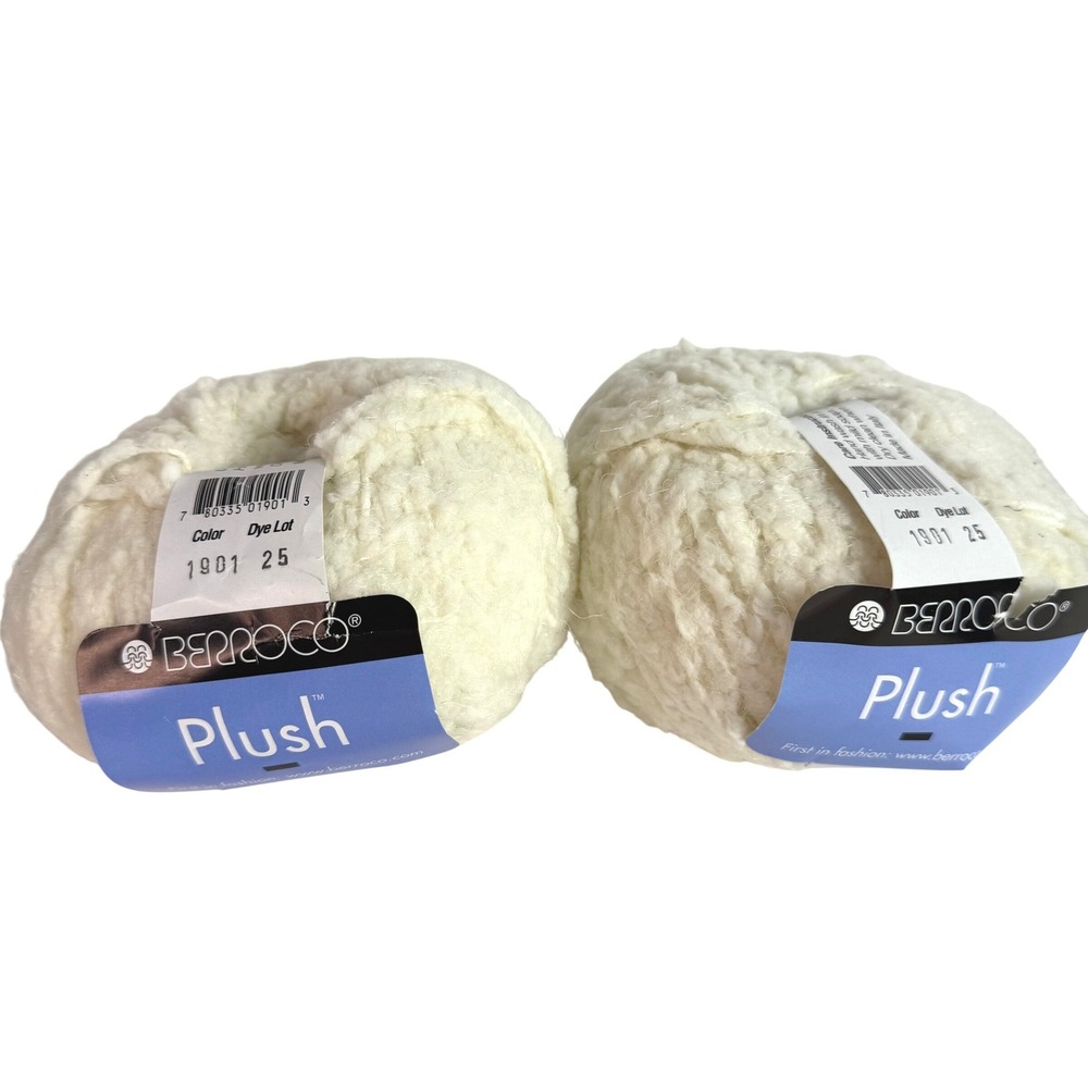 Berroco Plush Yarn Off White Cream Color 1901 Dye Lot 25 100% Nylon 2 Skeins